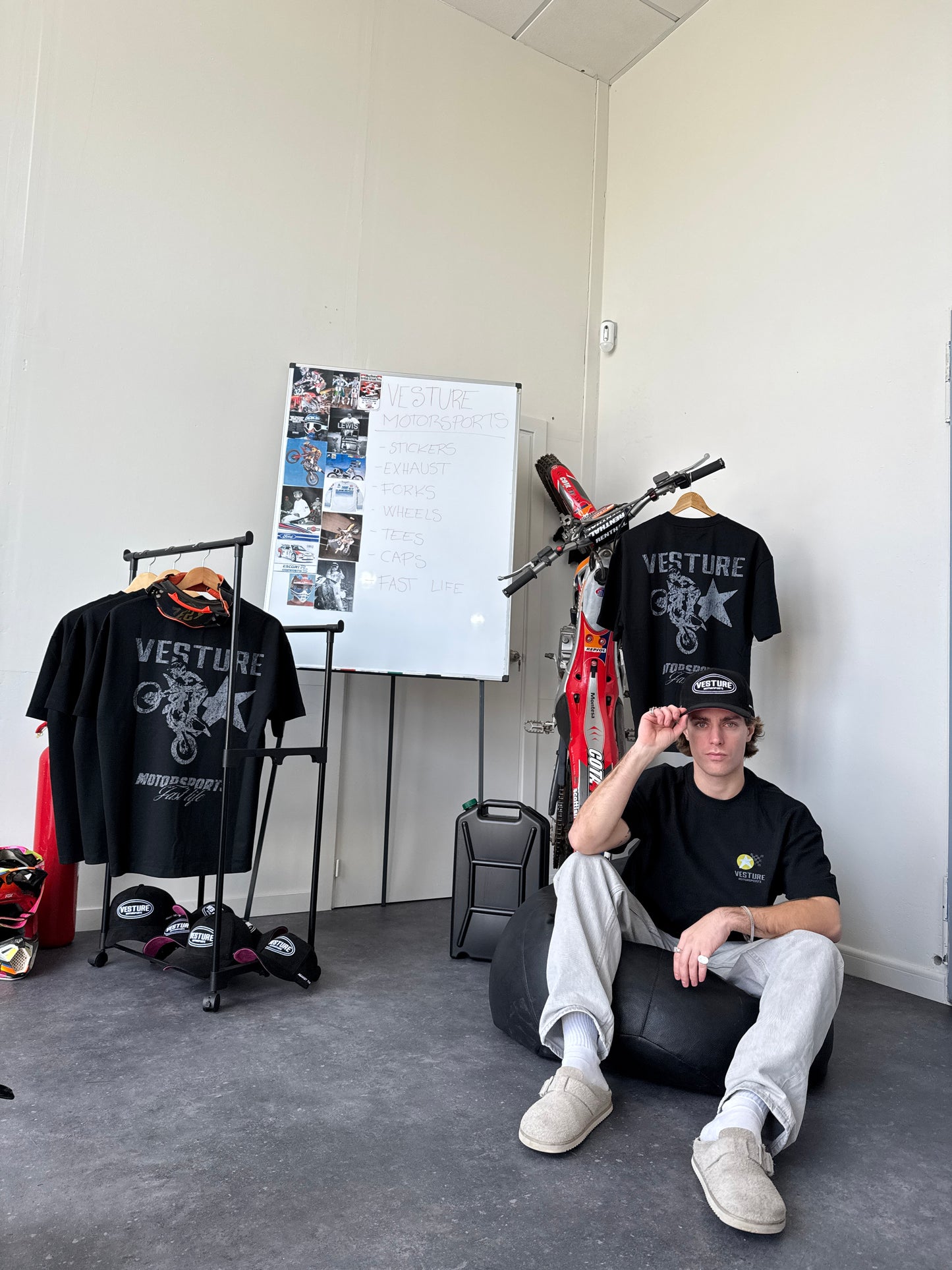SX TRIBUTE TEE